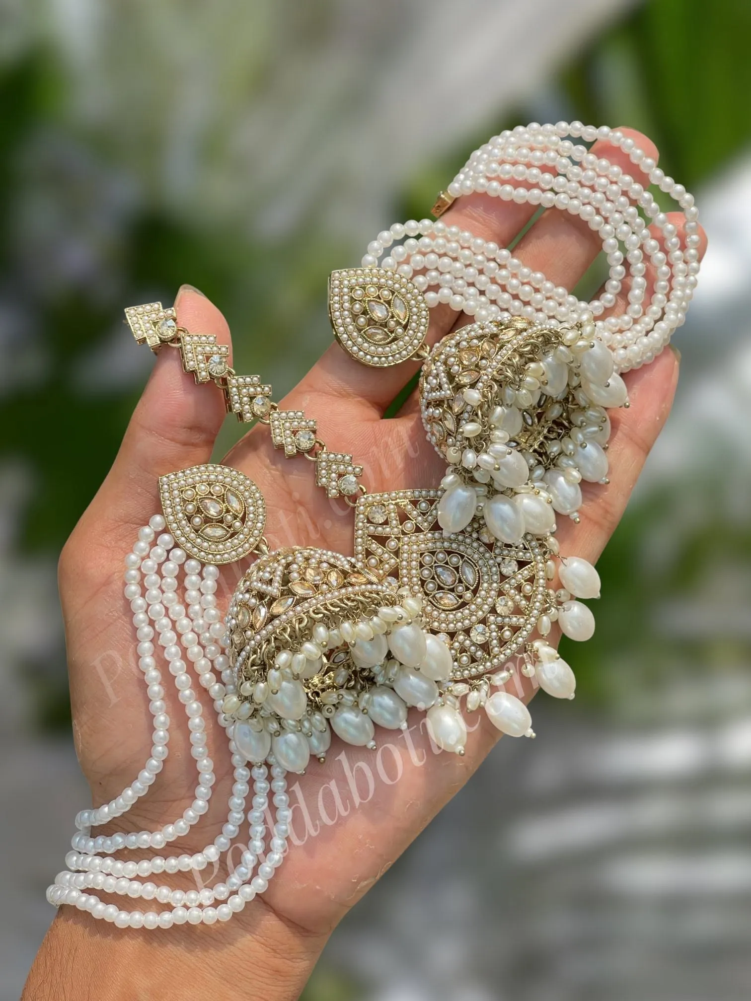 Kundan Earrings With Tana and Tikli!