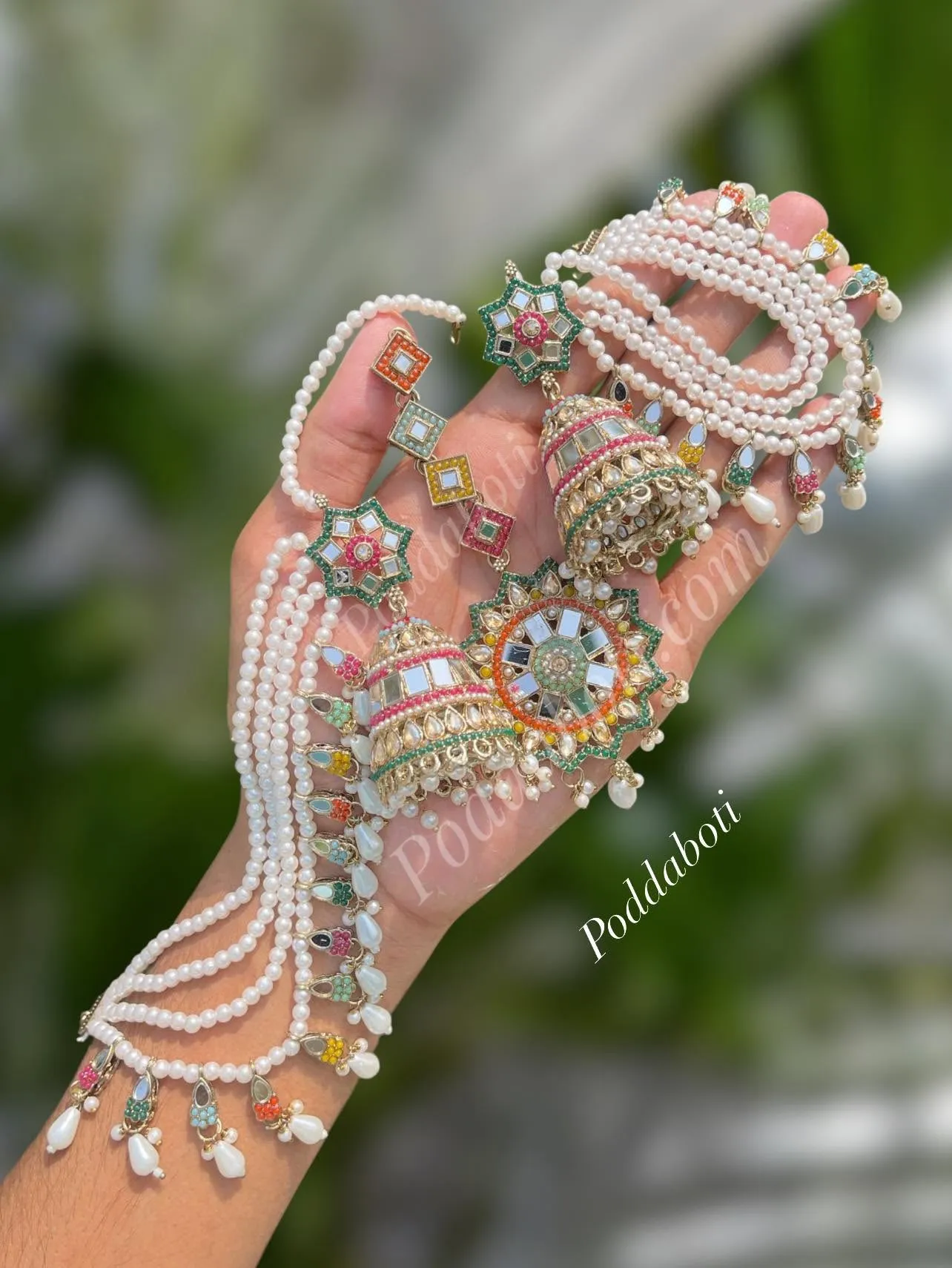 Kundan Earrings With Tana and Tikli!