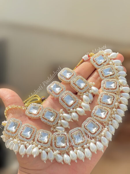 Kundan necklace with Earrings and Tikli
