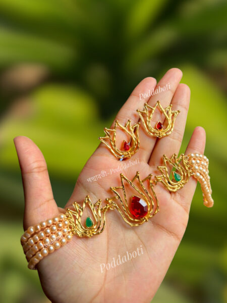 Poddo choker with Poddo Earrings