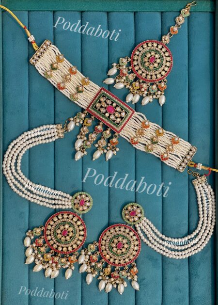 Pakistani inspired gorgeous Choker with Earrings & Tikli