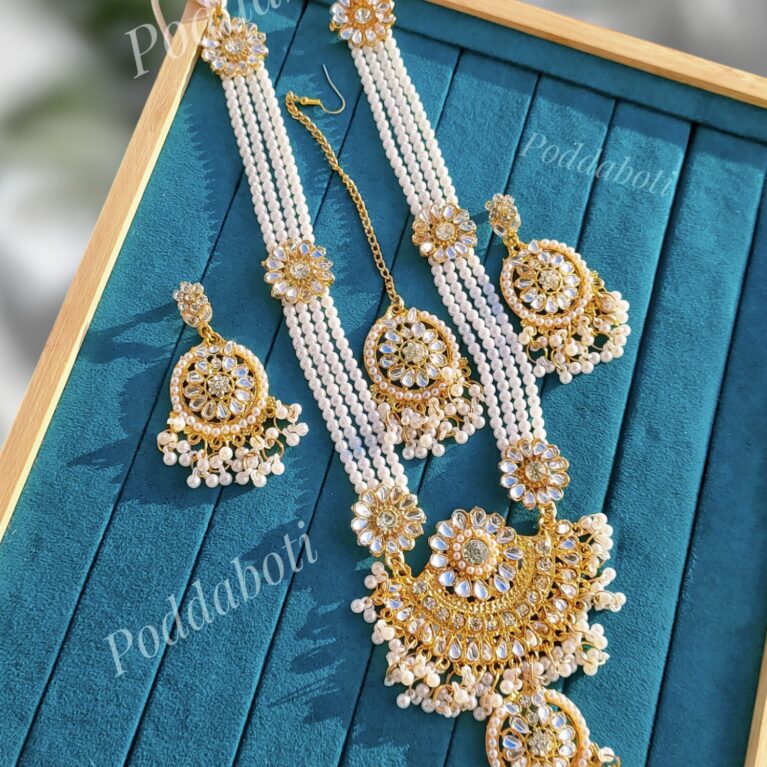 Pearl and multani long Sitahar, earrings and tikli