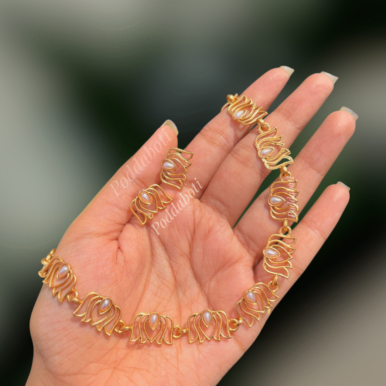 Simple Joypuri Poddo necklace with cute earrings